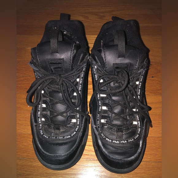 Black Fila Disruptors, Women’s Size 8 - Picture 2 of 4